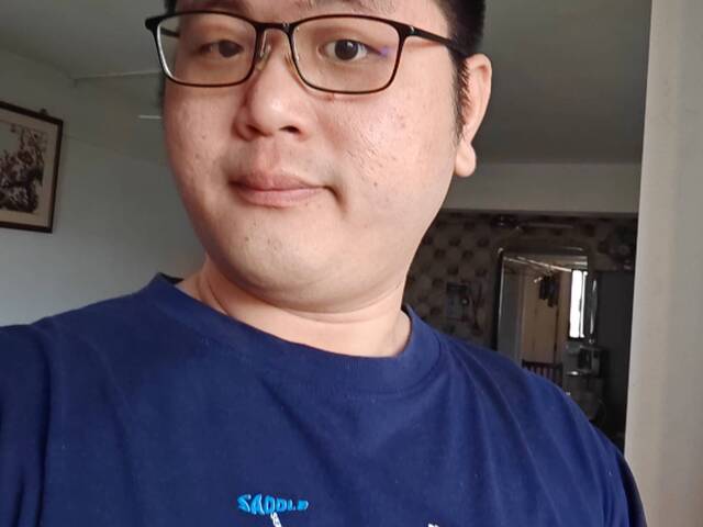 Jun Hao is looking for a room in Serangoon
