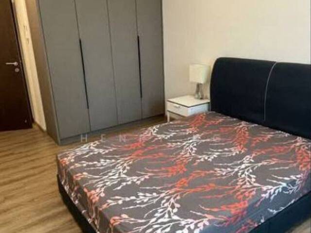 Available June 12 - Include Utilities/Wifi/Aircon/No Agent Fee/Light Cooking Allowed/Washing Machin