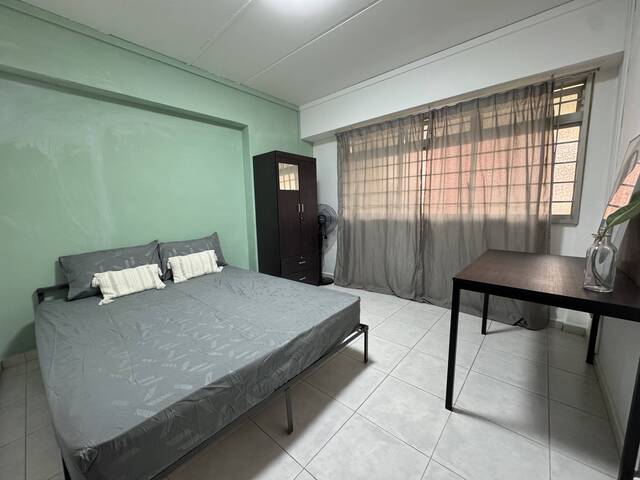 Room at Pasir Ris! Near airport