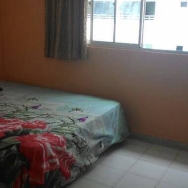 Two common rooms at 108 jalan rajah for rent! Aircon wifi!