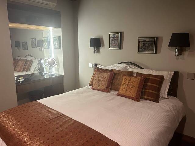 Private Luxury Room
