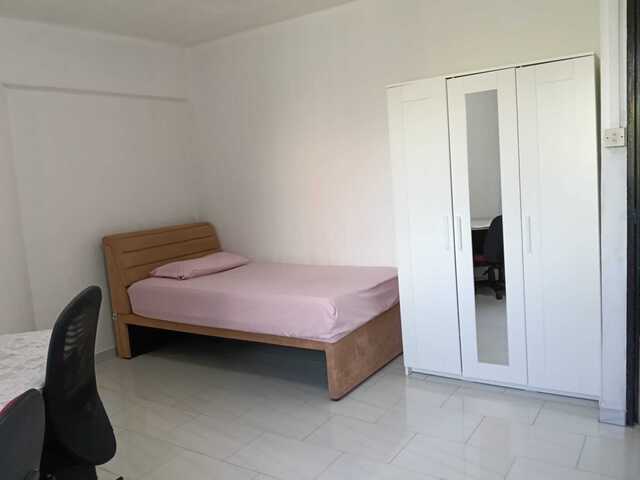 Lady environment - Blk 820 Yishun - $750 for 1 lady (aircon + wifi)