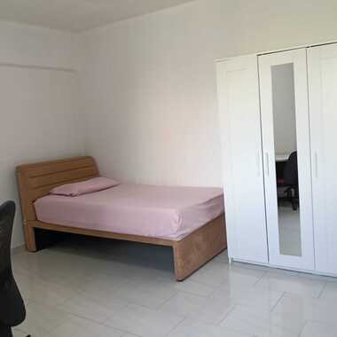 Lady environment - Blk 820 Yishun - $750 for 1 lady (aircon + wifi)