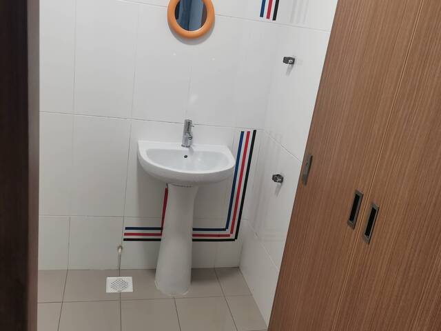 Rental common room (S$1000 include air con, S$850-S$900 without aircon)