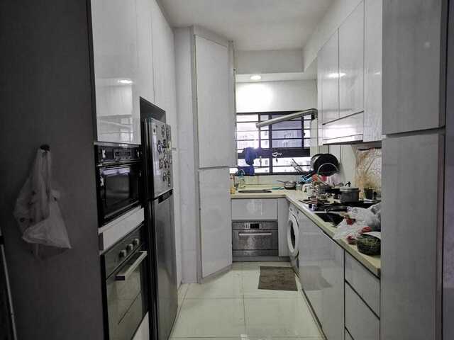 Available immediately - Common Room/Include Utilities/Wifi/Aircon/No Agent Fee/Light Cooking Allowe