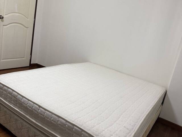 A Spacious Common Room For Rent (Clean & Cosy)
