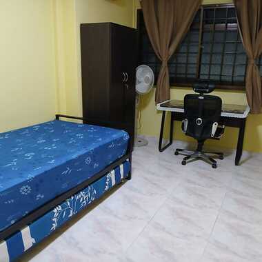 Blk 837 Hougang Central - $850 for 1 pax (any gender) - AIRCON + WIFI