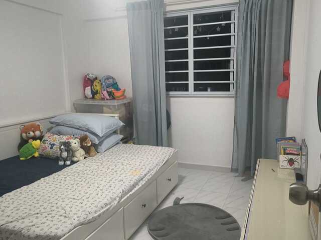 * No Owner Stay* - 337 Hougang Ave 7