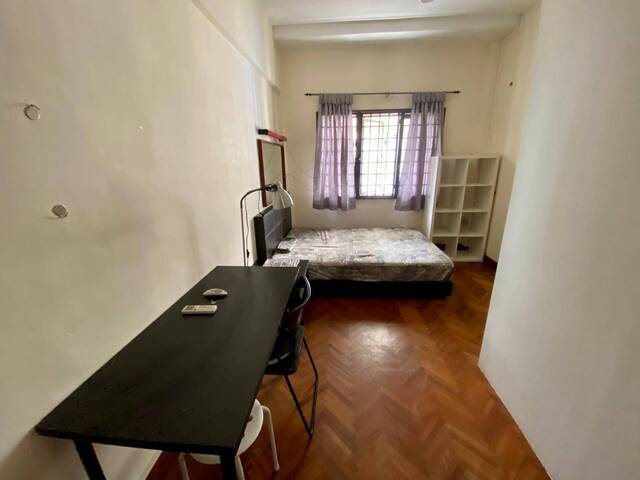 Room For Rent - Somerset, Newton/ Common room / 1 pax stay / Available July 3