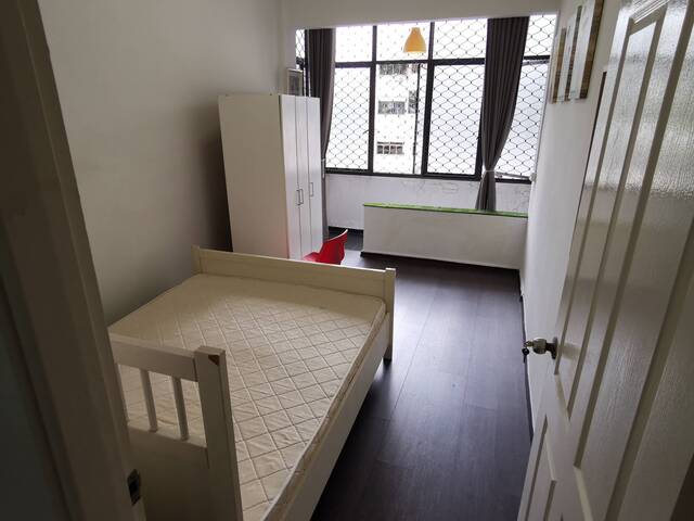 Room for rent / East Coast / Katong/ Common room / 1-2 pax stay / Available July 9