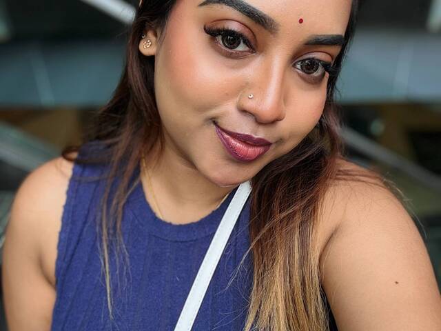 Mayurii Naidu Saravanan Naidu is looking for a room in Marine Parade