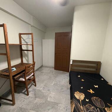 Blk 414 Choa Chu Kang - $700 for 1 guy