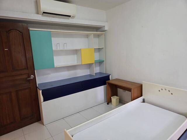 Jurong West Common Rm