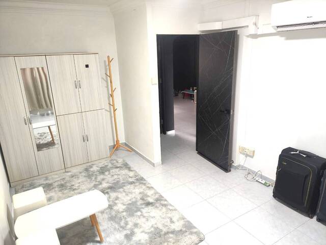 Master Room for rent at Blk 507 Ang Mo Kio Avenue 8. Can do Cooking! NO AGNT FEE