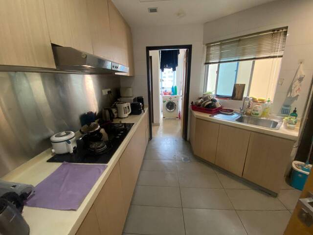 Room for rent / TOA PAYOH / Common room / 1pax stay / Available 13 OCT