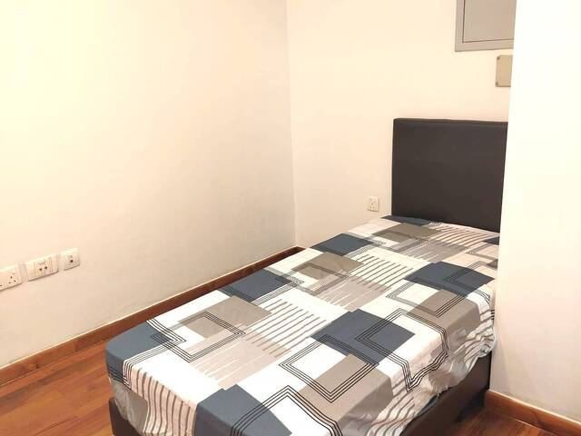 2 bedder unit for rent at Suites 123, Near to Farrer Park MRT! no agent fee