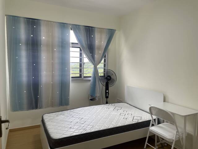 Bedroom for rent @ Sengkang East Drive