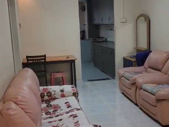 One master bedroom available - Bukit Batok (Near Bt Gombak MRT)