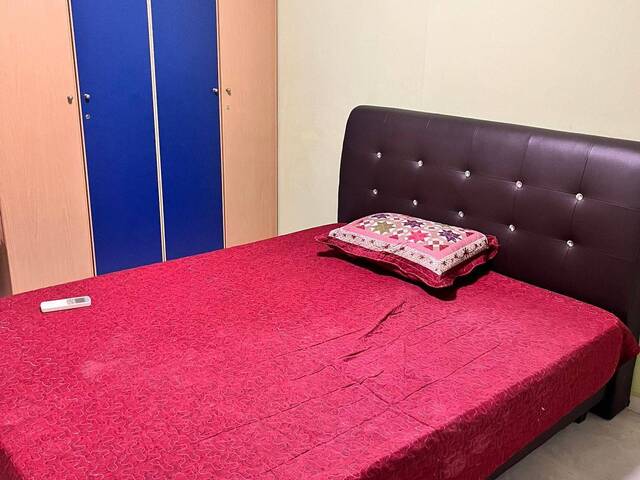 One master bedroom available - Bukit Batok (Near Bt Gombak MRT)