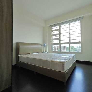 Whole unit for rent avail Immediate!