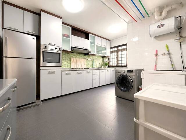 4R flat for rent at Blk 491F Tampines Street 45. Near to Tampines East MRT! no agent fee