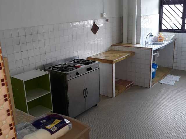 High floor Walking Distance to AMK MRT. Good amenities