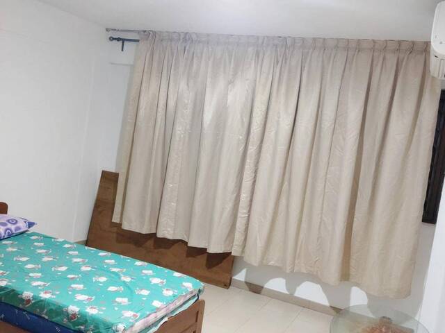 SHARE ROOM @ Blk 315 Bukit Batok - $500 for 1 girl (aircon + wifi)