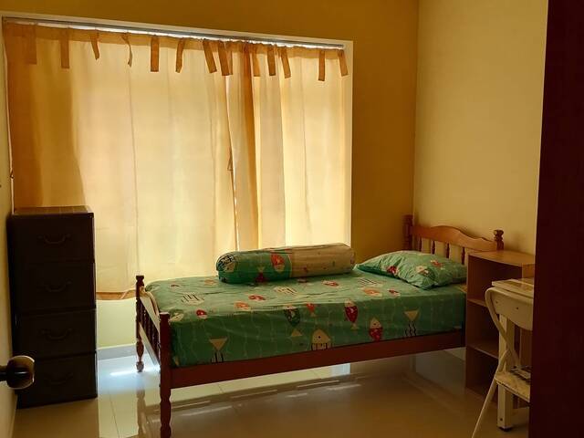 common aircon room, high floor