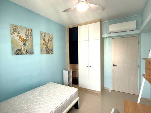 Common room for Rent at Blk 203A Compassvale Road. (Male Only) NO AGENT FEE