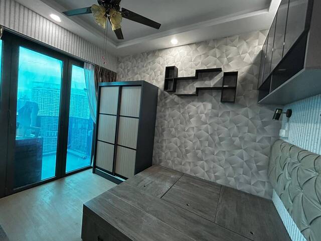 * High Floor with balcony ** Full furnished *** Ready to move in
