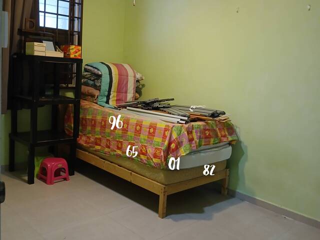 Common aircon Room at Blk 1 Beach Road by owner (nr Lavender/Nicoll Highway MRT)