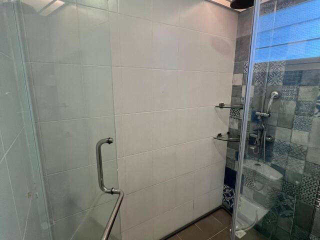 Spacious Master Bedroom near Bukit Batok MRT for NUS Students