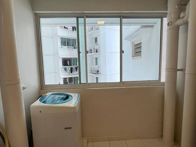 Spacious Master Bedroom near Bukit Batok MRT for NUS Students