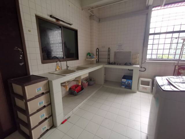 CAVENAGH GARDEN/73 Cavenagh Road, #11-376, Singapore 2296... pax/Available July 25