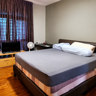 MASTER BEDROOM WITH ENSUITE BATHROOM @ SIMS RESIDENCES | ABOUT 1 MINUTE WALK TO PAYA LEBAR MRT