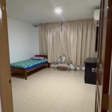 SHARE ROOM @ 315 Bt Batok - $500 for 1 lady (aircon + wifi)