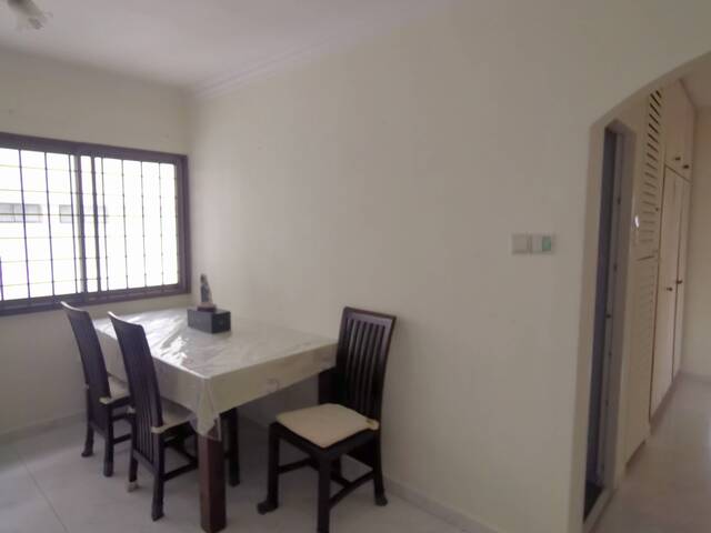 10B Braddell Hill/#18-08, Singapore 5797... pax/Available 17 June