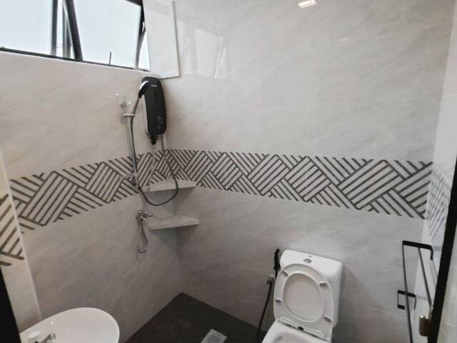 Master Bedroom Near Beauty World MRT