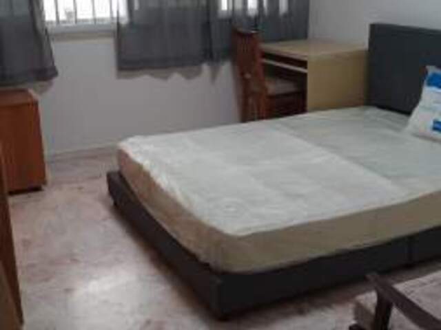 Near Simei MRT! Common room at 244 simei street 5 for rent! Aircon wifi!
