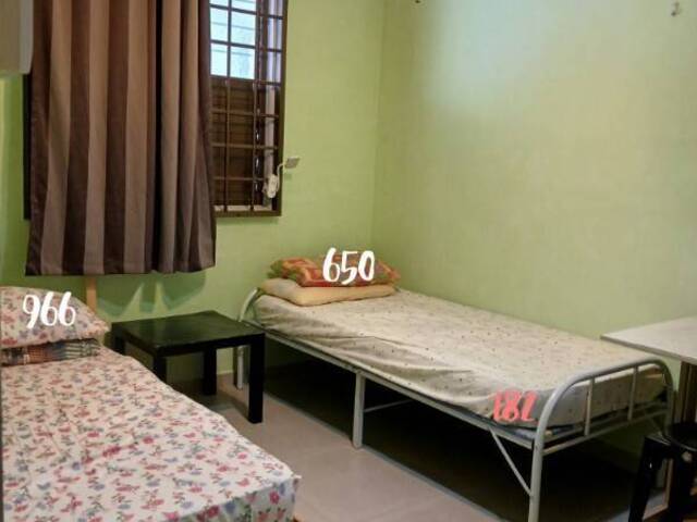 Common aircon Room at Blk 1 Beach Road by owner (nr Lavender/Nicoll Highway MRT)