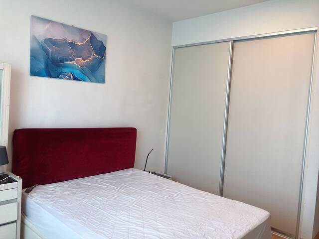 FIVE STAR -HUGE (700 sq ft) AND GORGEOUS WHOLE CONDO UNIT FOR RENT