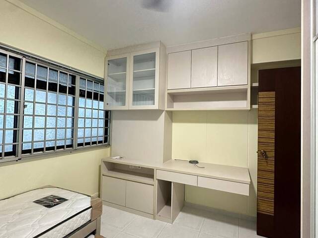 Blk 548 Serangoon north master and common room