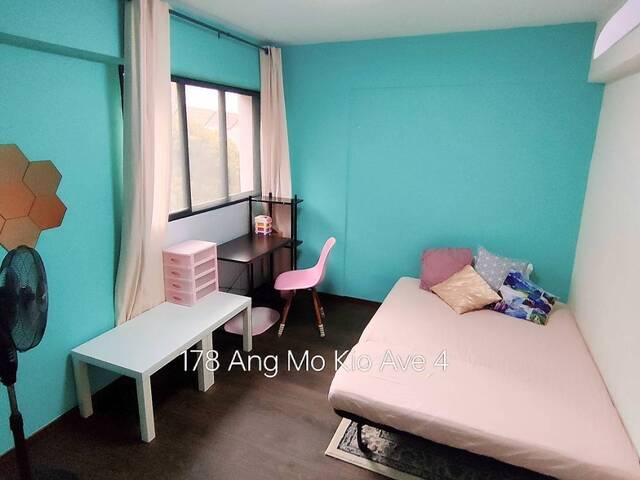 🌈💐 Cosy common room @ Mayflower. Near transport & amenities. No agent. Privacy, hygiene.