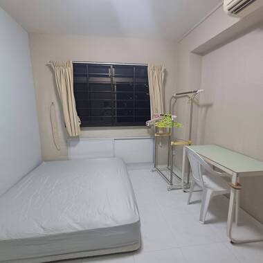 5 min to admiralty MRT common room 1pax