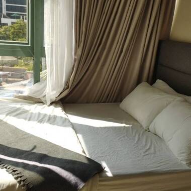 1 or 2pax Common room with Nice Pool & River View at The Quayside, mins walk Mrt, No Owner, Privacy