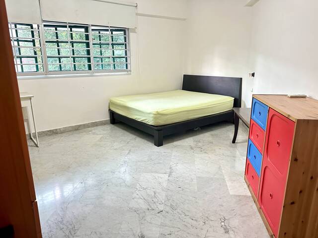 Common Room for Immediate Rental – Fully Furnished, Aircon