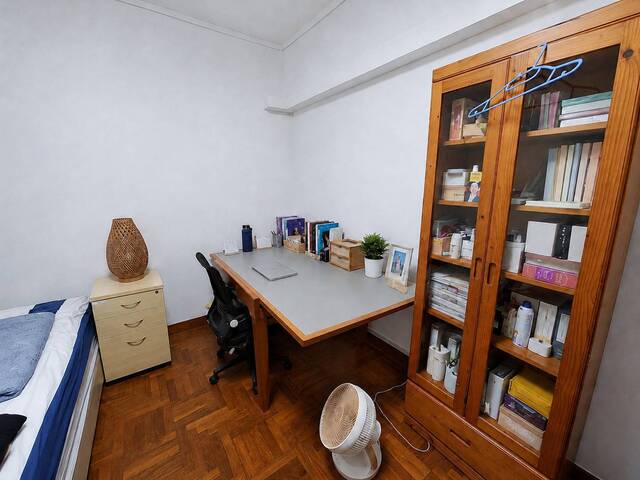 Clementi single room (close to unis/international/local schools, students and professionals welcome)