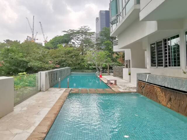 Scenic Heights/Common room/1-2 pax/Available Immediate