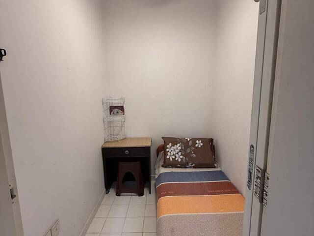 Scenic Heights/Common room/1-2 pax/Available Immediate