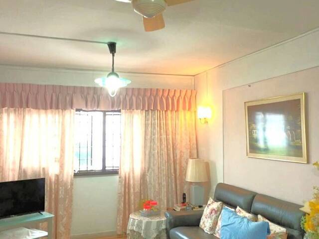 Common Rom for rent at 50 Sims Drive. No Agent Fee